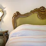 In La Baronessa